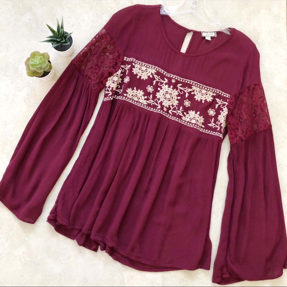 Eyeshadow Floral Lace Embroidered Bell Sleeve Sz M
